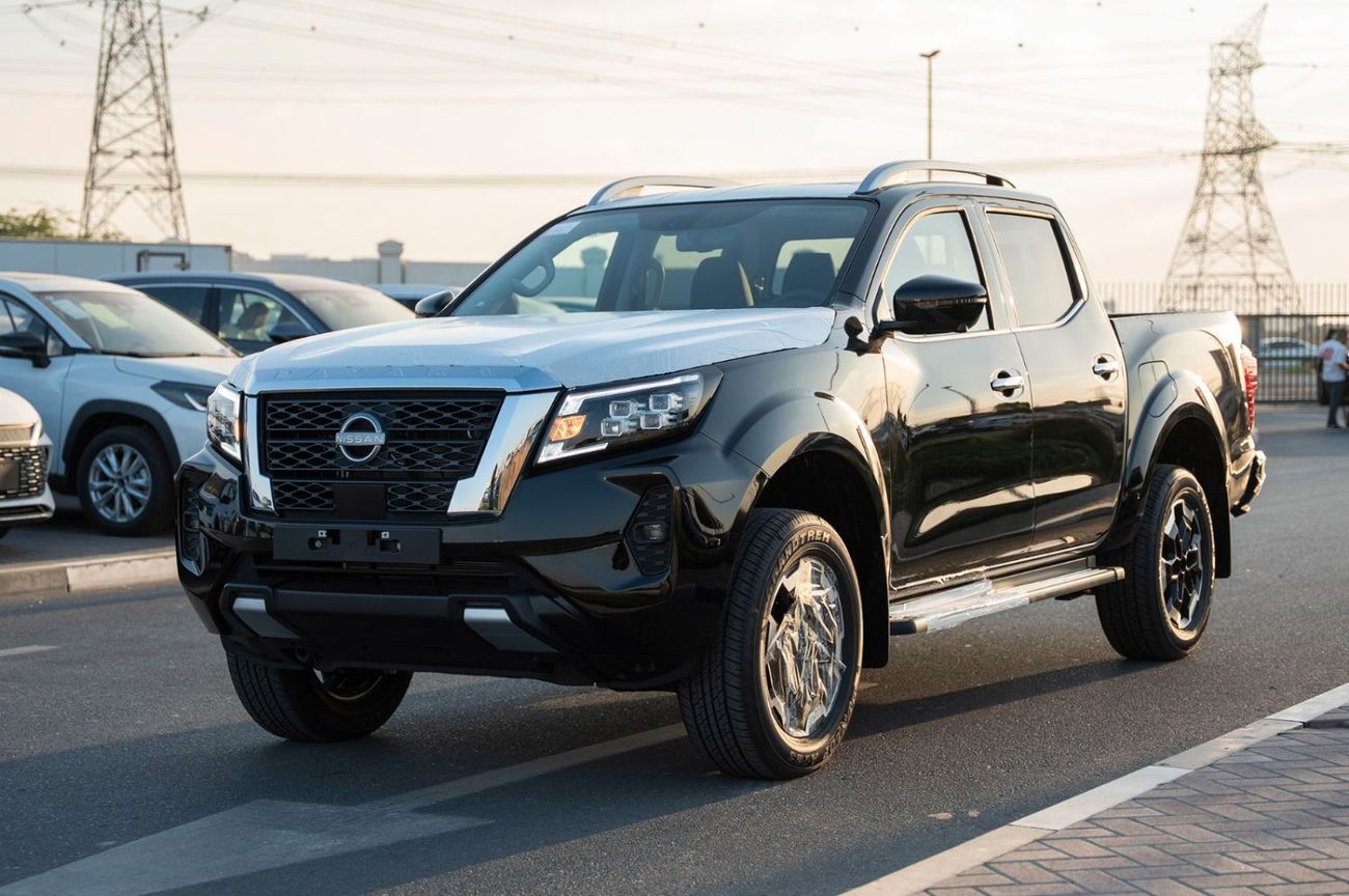 Nissan Navara 2025  Nissan Navara LE 2.5L Petrol Manual - Black
