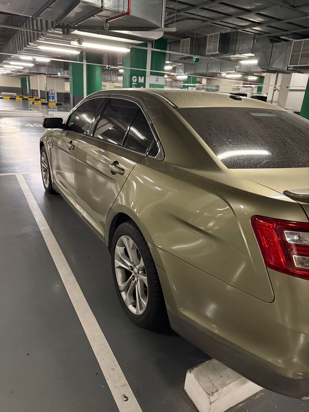 Ford Taurus SEL