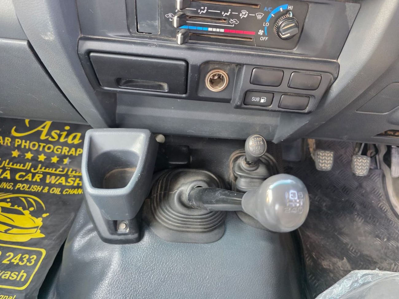 Toyota Land Cruiser Pick Up DIESEL 4.5 LITER ,RIGHT HAND DRIVE MANUAL GEAR