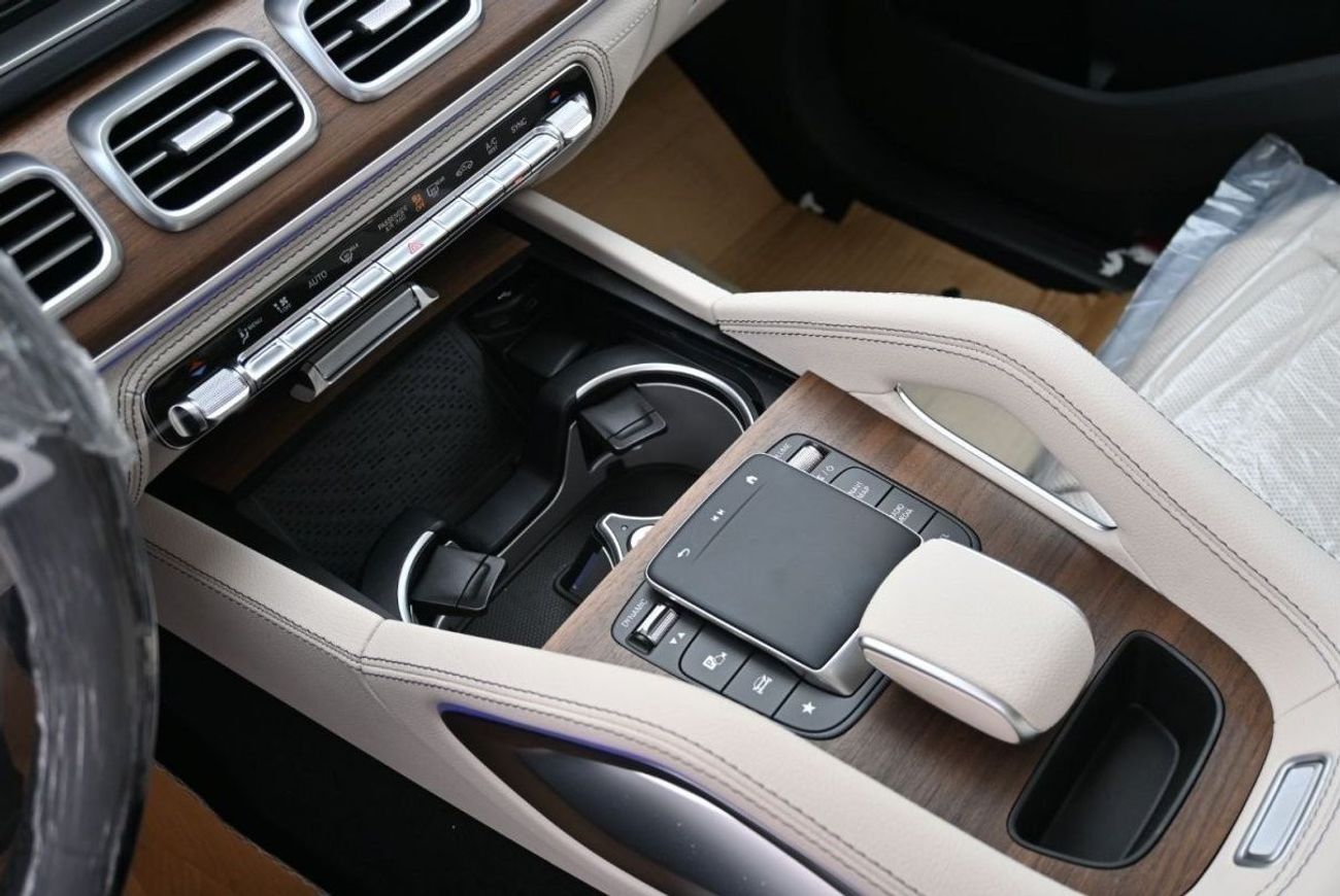 مرسيدس بنز GLE 450 Mercedes-Benz GLE 450 4MATIC 3.0L SUV AWD 5Doors Model 2024, Color Black