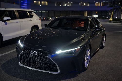 لكزس IS 300 Premier 2.0L