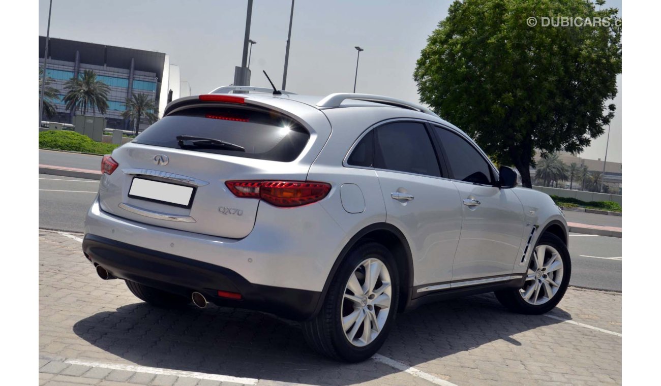 إنفينيتي QX70 Full Option in Perfect Condition