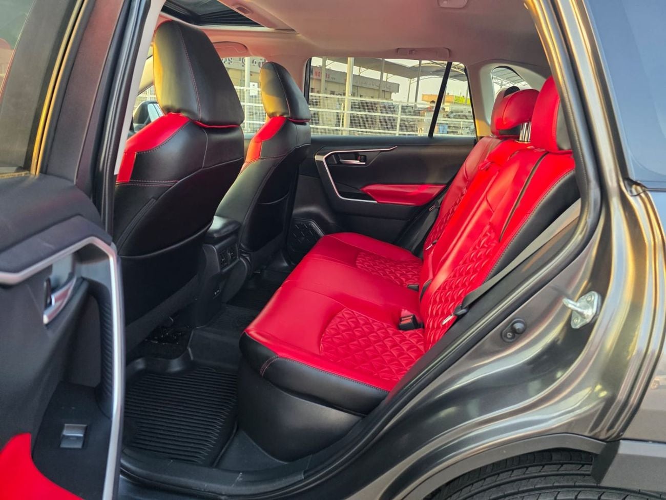 Toyota RAV4 XLE HEV 2025 Model hybrid engine Sunroof , Push button , leather seats and low mileage 6519 onlye
