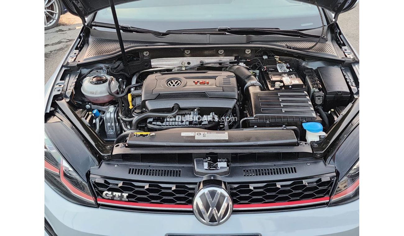 فولكس واجن جولف GTI P2