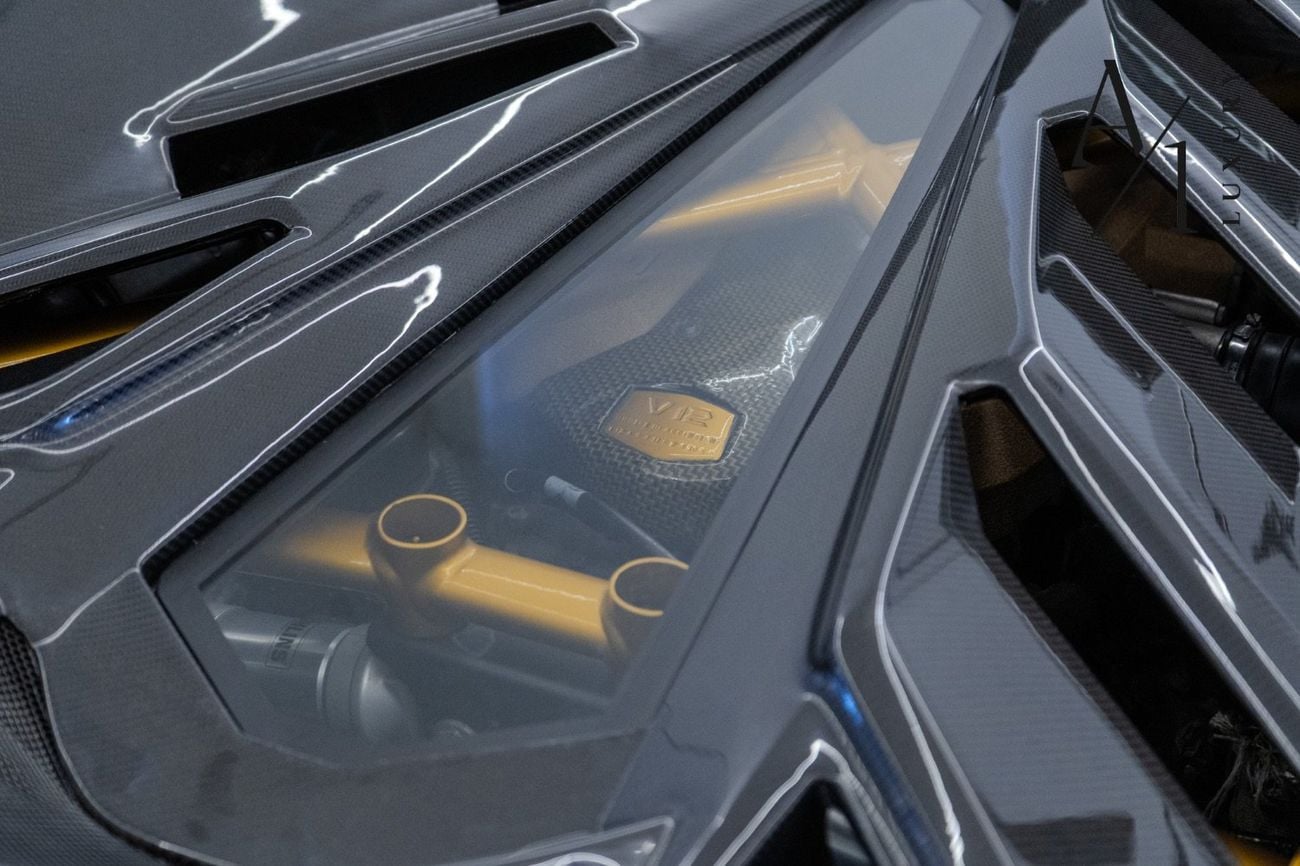 Lamborghini Aventador Roadster 2015, Excellent Condition, Full Carbon Fibre Package, SVJ Kit, European Spec