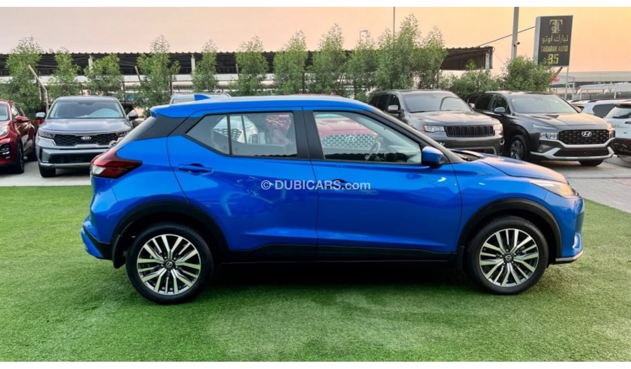 used nissan kicks sv