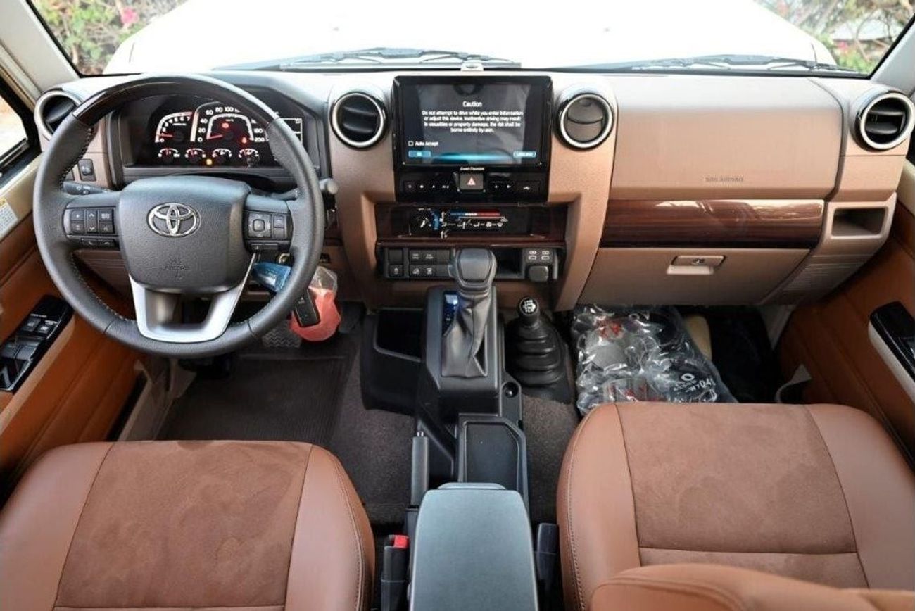 Toyota Land Cruiser 70 2025 TOYOTA LAND CRUISER 71 HARDTOP SDLX V6 4.0L PETROL 4WD AT