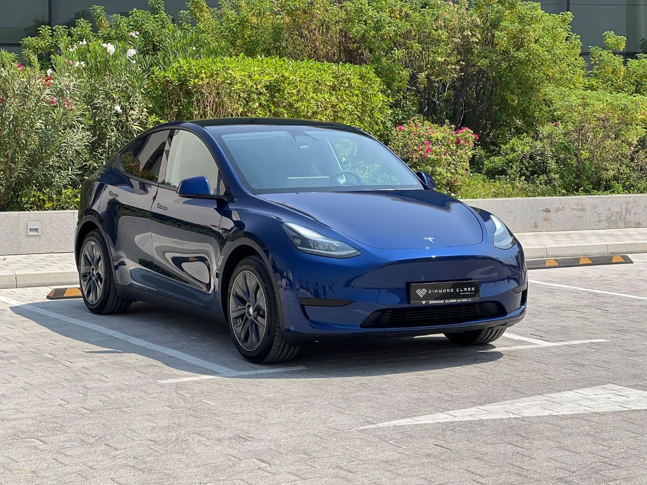 Tesla Model Y Tesla Model Y   Brand New  Auto Pilot  2024 GCC Zero KM  Under Tesla Warranty