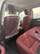 تويوتا هيلوكس 2.7L - Super White Inside Red