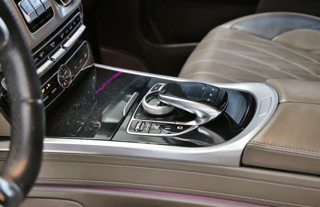 Mercedes-Benz G 63 AMG 2025 G 63 AMG Japan Specification  Green Olive