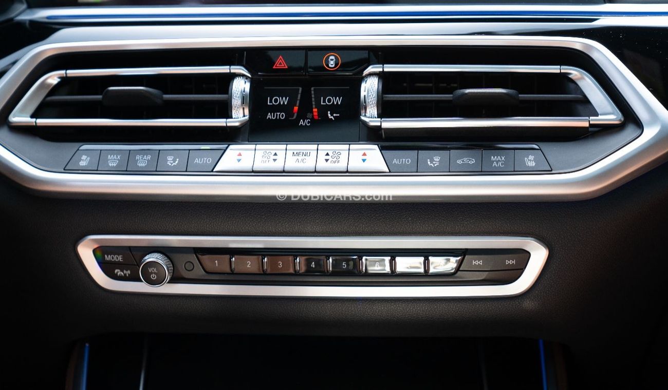 BMW X5 xDrive40i Luxury M Sport Package BMW X5 XDrive 40i Panoramic *M* -pack Head-up Display 2022 GCC Serv