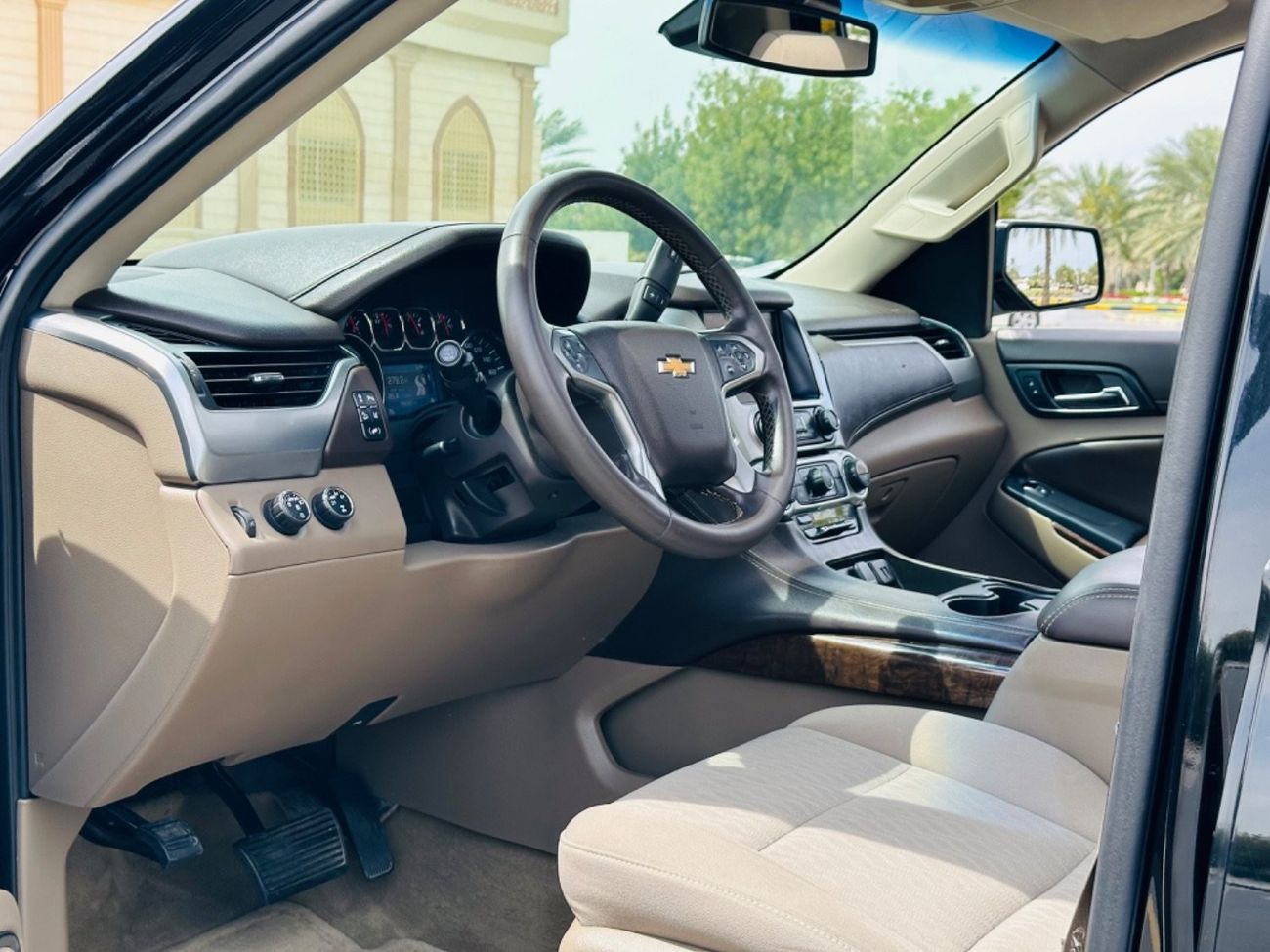 شيفروليه تاهو CHEVROLET TAHOE LT MODEL 2015 GCC SPACE FULL OPTION