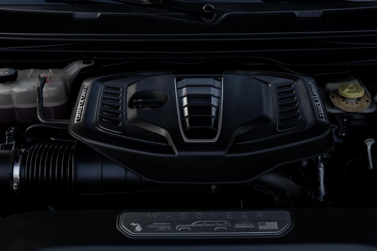 Jeep Grand Wagoneer Grand Wagoneer Series III | 4,172 P.M | 0% Downpayment | Fantastic Condition! | Ramadan Offer!