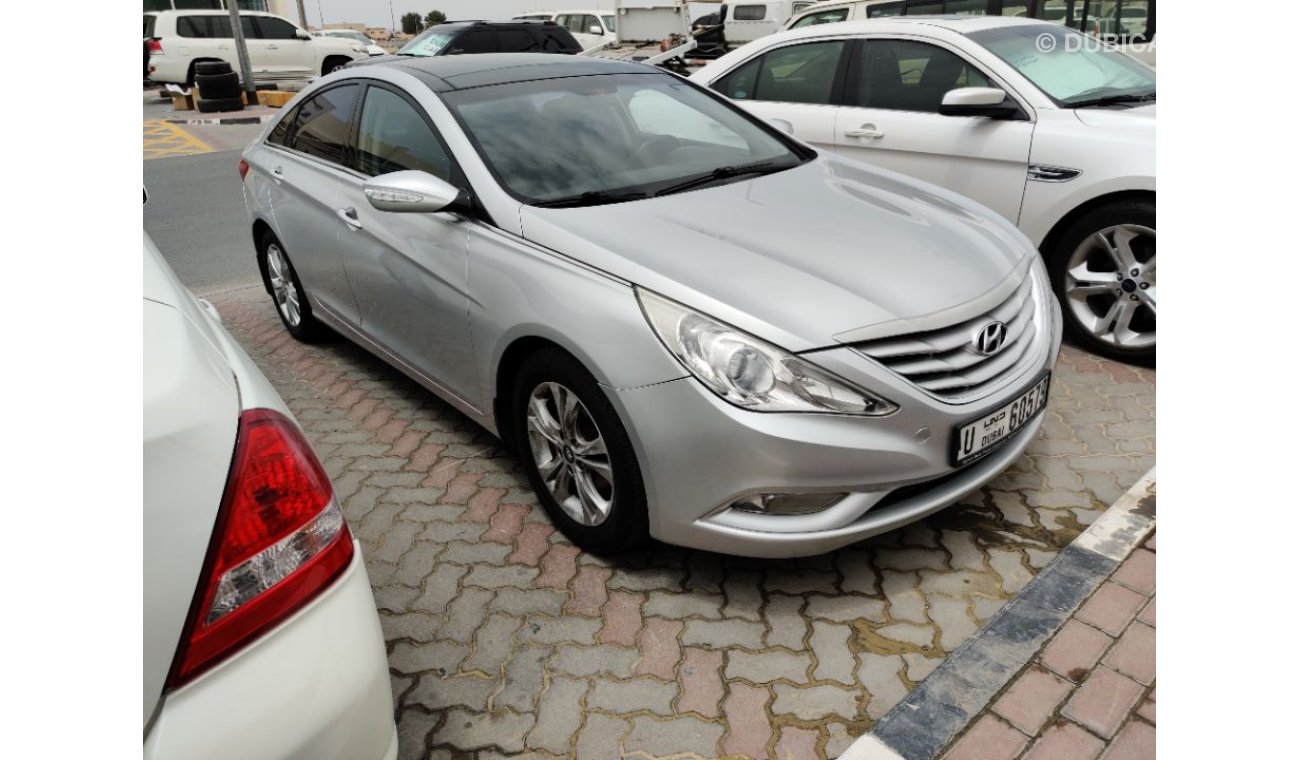 هيونداي سوناتا 2012 model full options GCC specs V4 panorama roof