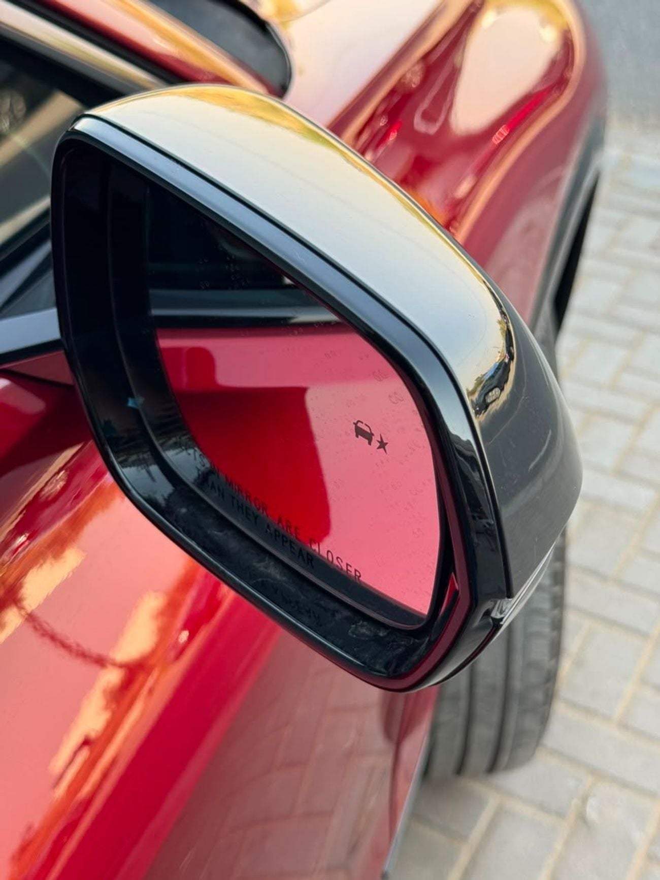 Cadillac Lyriq LAUNCH EDITION FULLY ELECTRIC / LAXURY CAR / BIG SCREEN / PREMIUM SOUND SYSTEM / 360 CAMERA / COOLING AND HEATING S