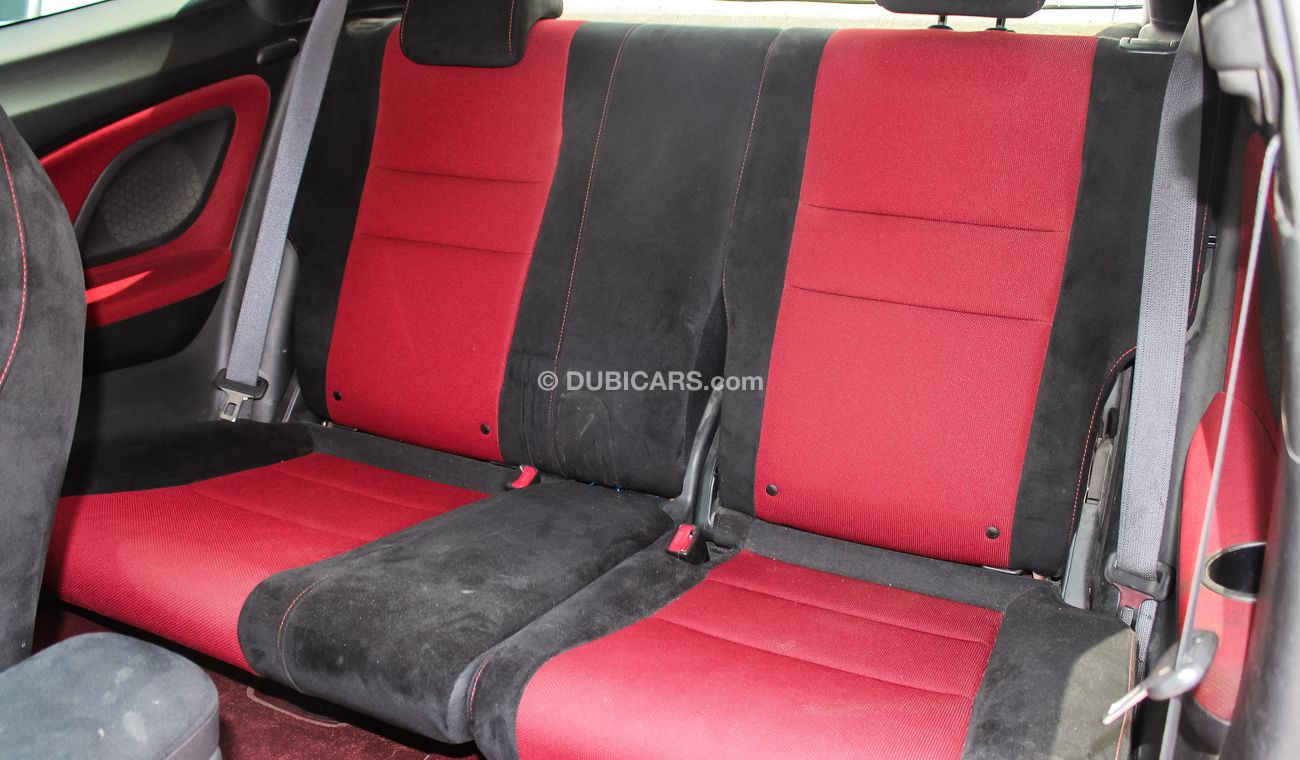 Honda Civic 2010 model Gulf specs Manuel gear 2 remote keys