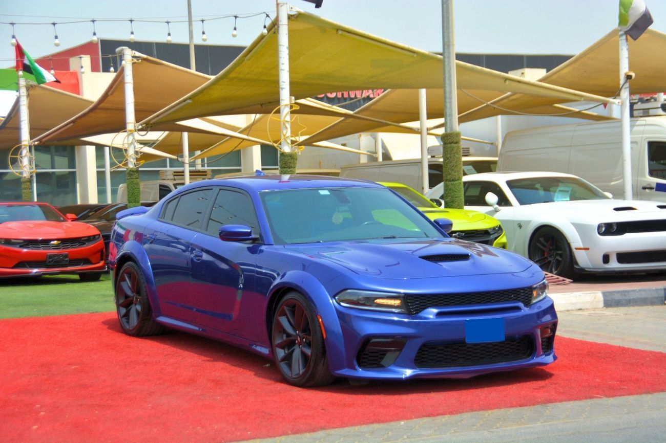 Dodge Charger GT 3.6L CHARGER WITH PADEL SHIFTERS AND BIG SCREEN