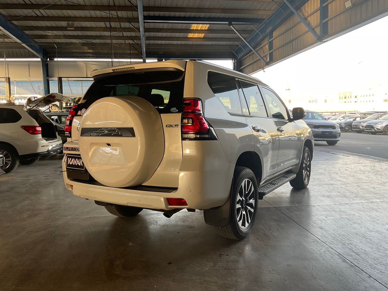 Toyota Prado GXR | upto AED 20,000 Ramadan Discount | Guaranteed Warranty | 0 Down Payment