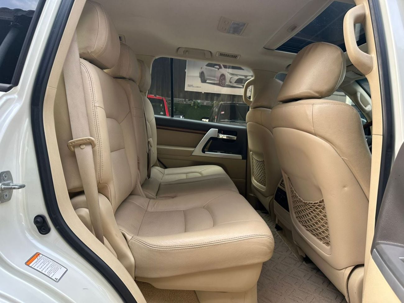 Toyota Land Cruiser VXR 4.6L 4WD