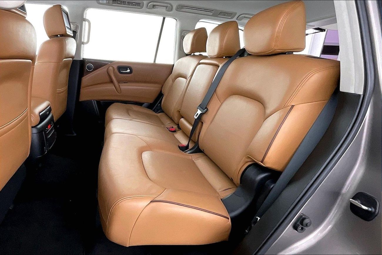 Mercedes-Benz GLS 450 Premium + (AMG Package) | Guaranteed Warranty | 0 Down Payment