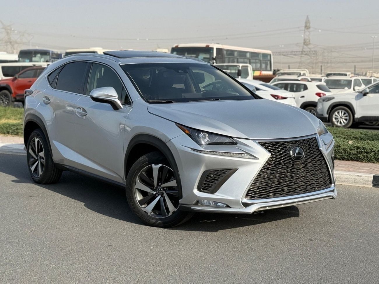 Lexus NX300 Premier 2.0L 4WD sunroof,leather seats