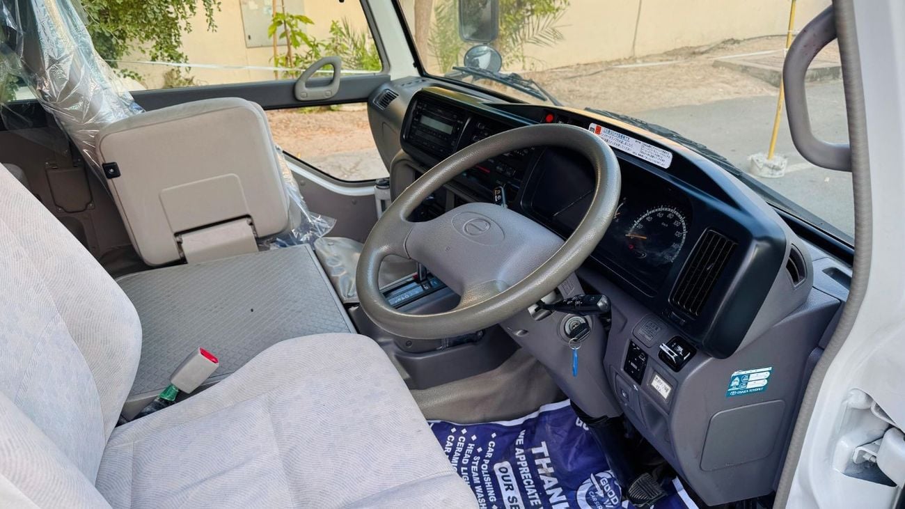 Toyota Coaster 26 SEATERS BUS | RHD | AUTOMATIC TRANSMISSION | 2014 | 4.0L DIESEL ENGINE | AIR CONDITIONER | NEAT A