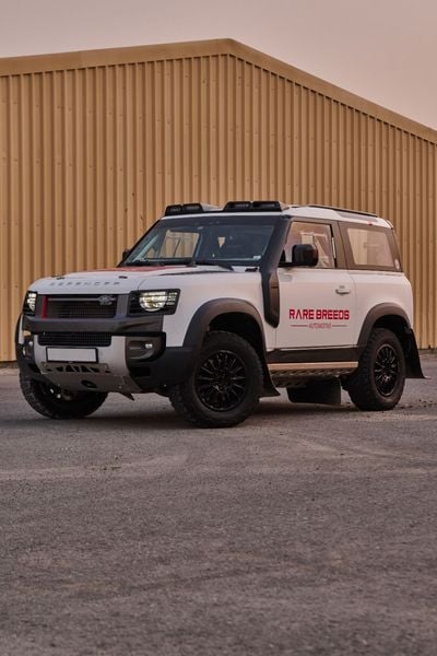 Land Rover Defender Bowler