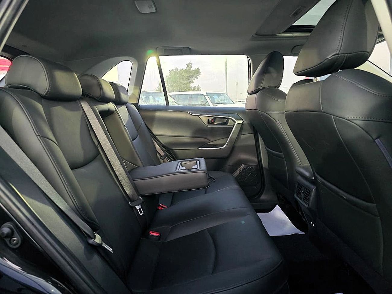 تويوتا راف ٤ 2.5L (2WD) VX