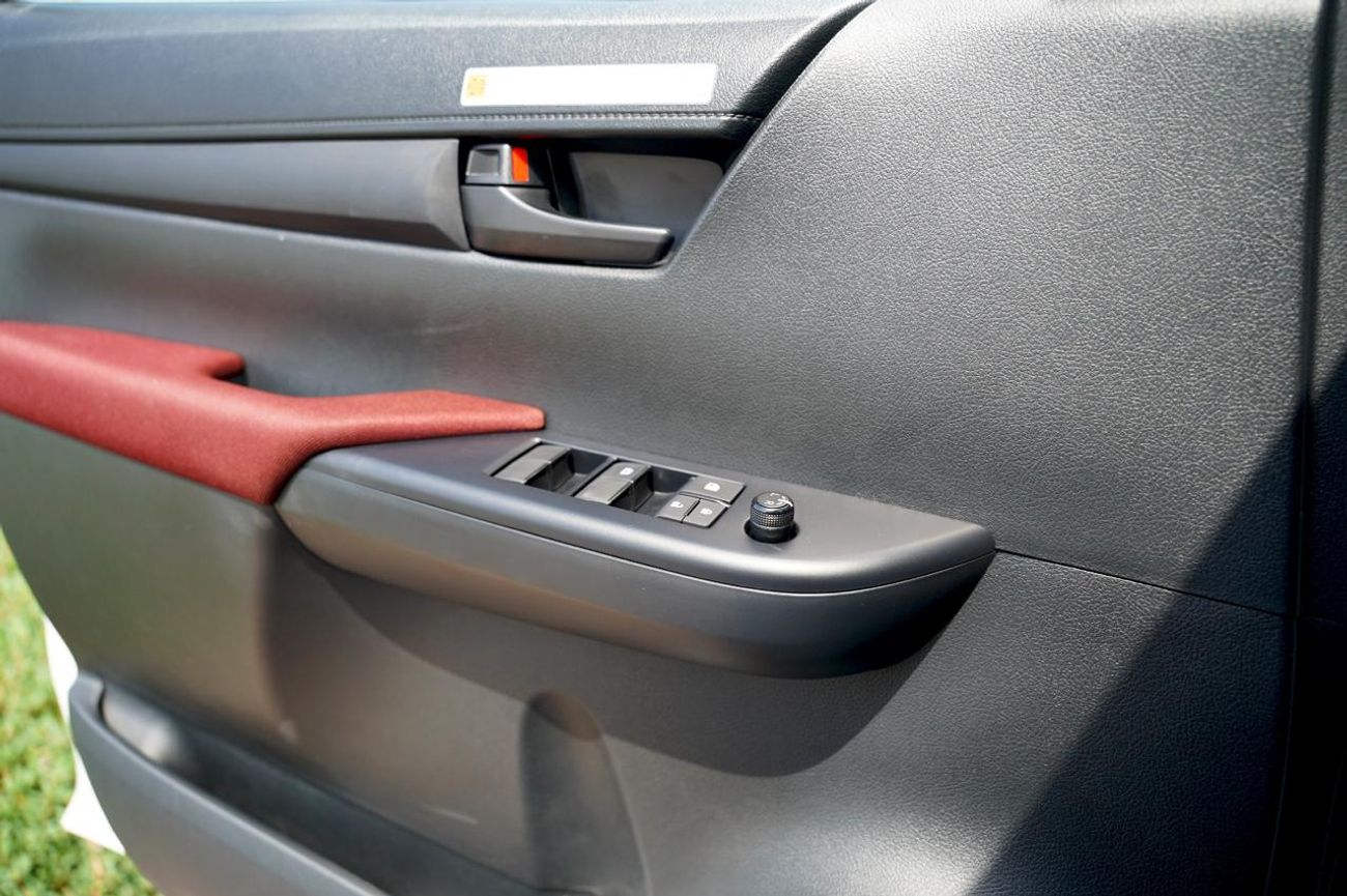 Toyota Hilux ECTKSA002 - 2026 Toyota Hilux Double Cab Pick Up - 2.4L Diesel Manual 4wd GL2 – White