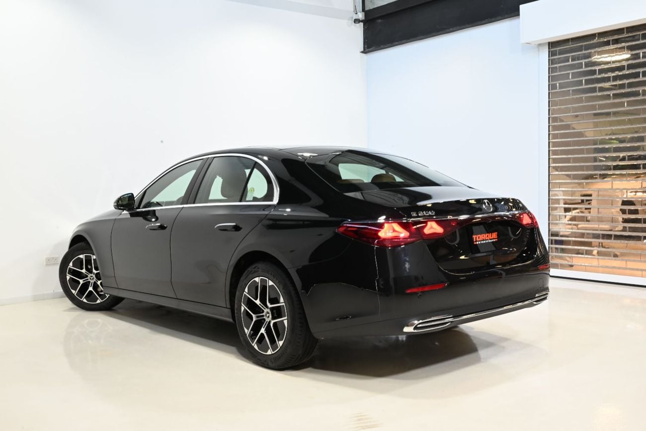 مرسيدس بنز E200 STANDARD مرسيدس بنز E 200 بريميوم موديل 2026، ضمان لمدة عام، حالة ممتازة، جديدة تماماً