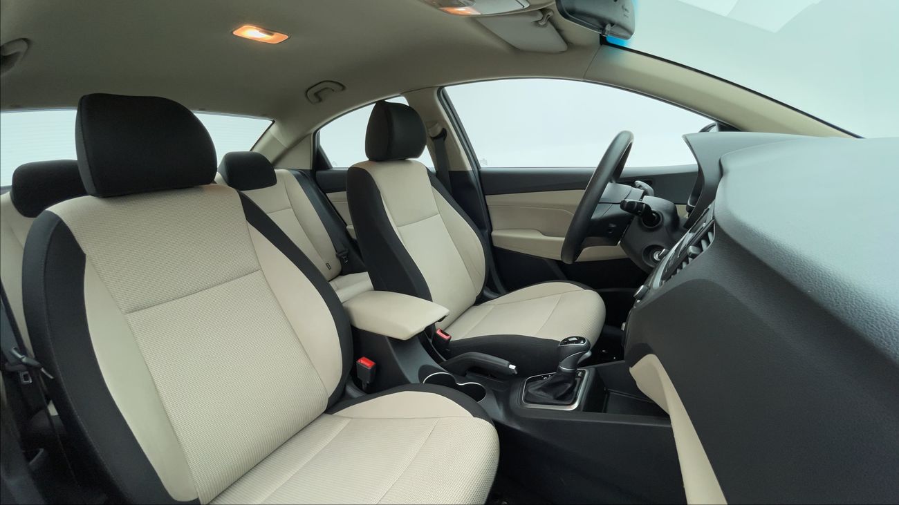 هيونداي أكسنت GL 1.6 | بدون دفعة مقدمة | اختبار قيادة مجاني للمنزل