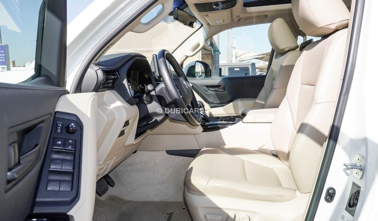 Toyota Land Cruiser GXR 3.5 L Twin turbo V6