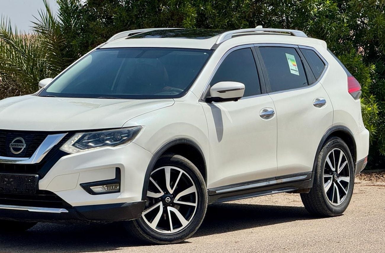 Nissan XTrail SL 2.5L 780-Monthly l GCC l Panoramic, Leather, Cruise l Accident Free