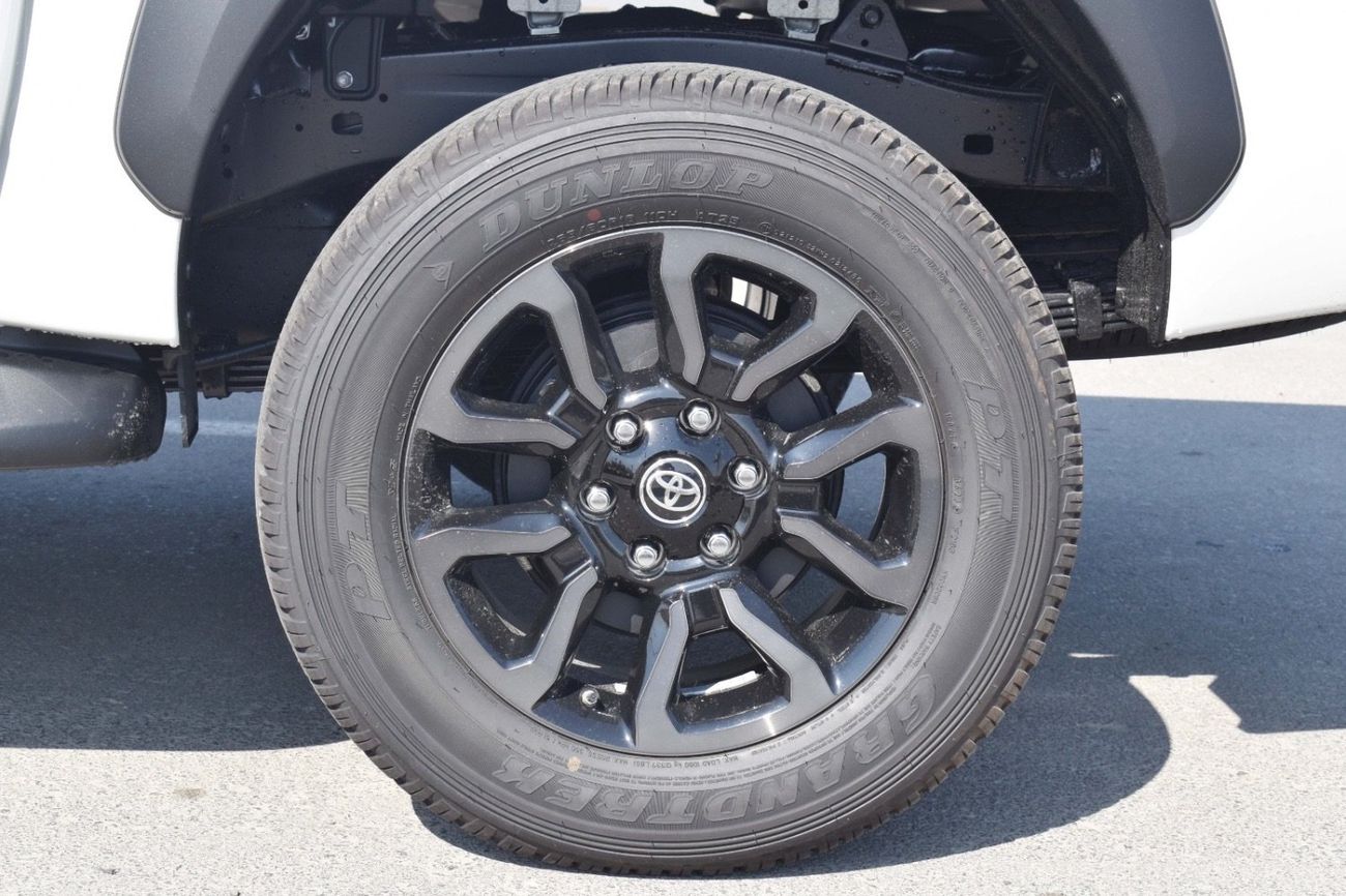 تويوتا هيلوكس 2025 TOYOTA HILUX ADVENTURE 4.0L V6 PETROL FULL OPTION