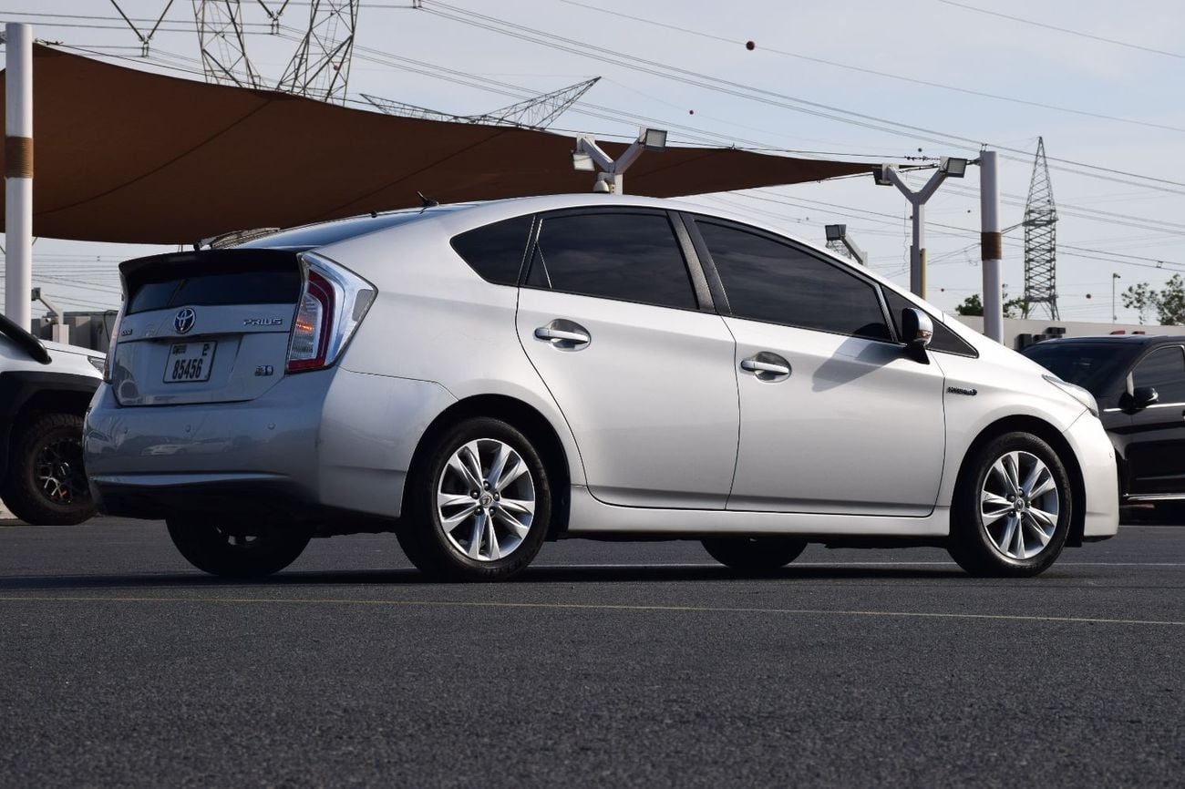 تويوتا برياس 1.8L Hybrid (Japanese Specs)