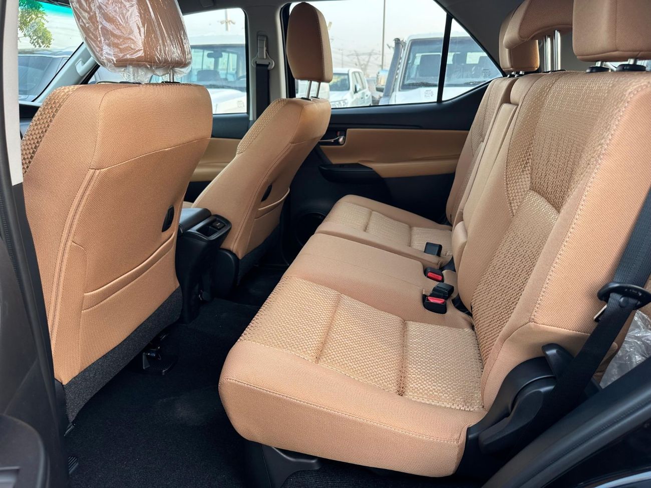 Toyota Fortuner TOYOTA FORTUNER 2.7L Digital AC 2025 (EXPORT ONLY)