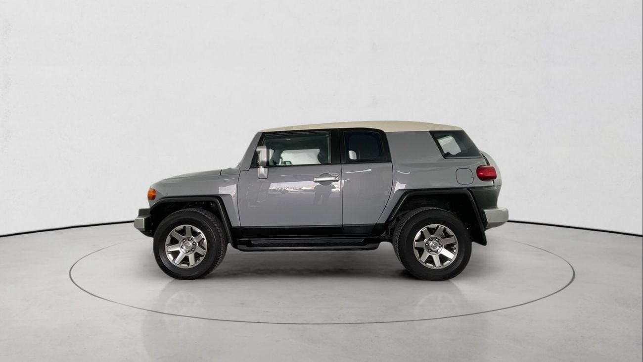 Toyota FJ Cruiser VXR 4.0L VXR | Guaranteed Warranty | 0 Down Payment