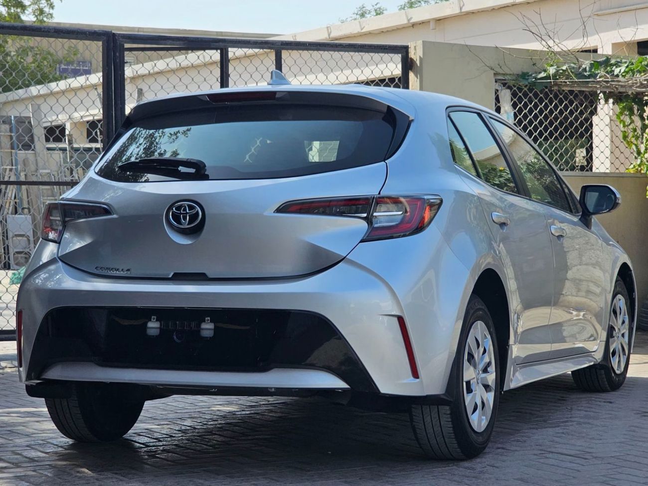 Toyota Corolla SE 2.0L Hatchback