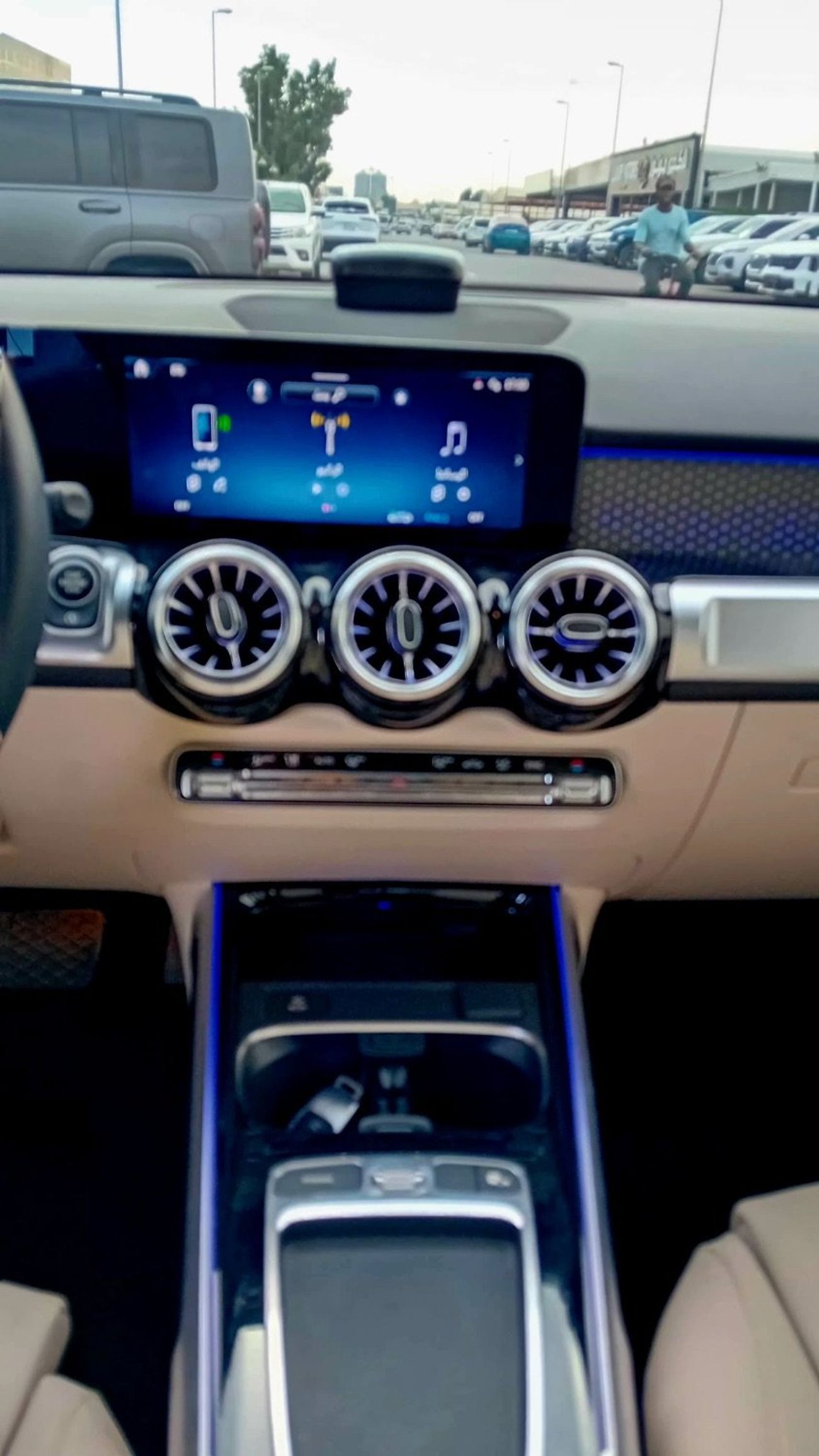 Mercedes-Benz GLB 200 BMW 200d