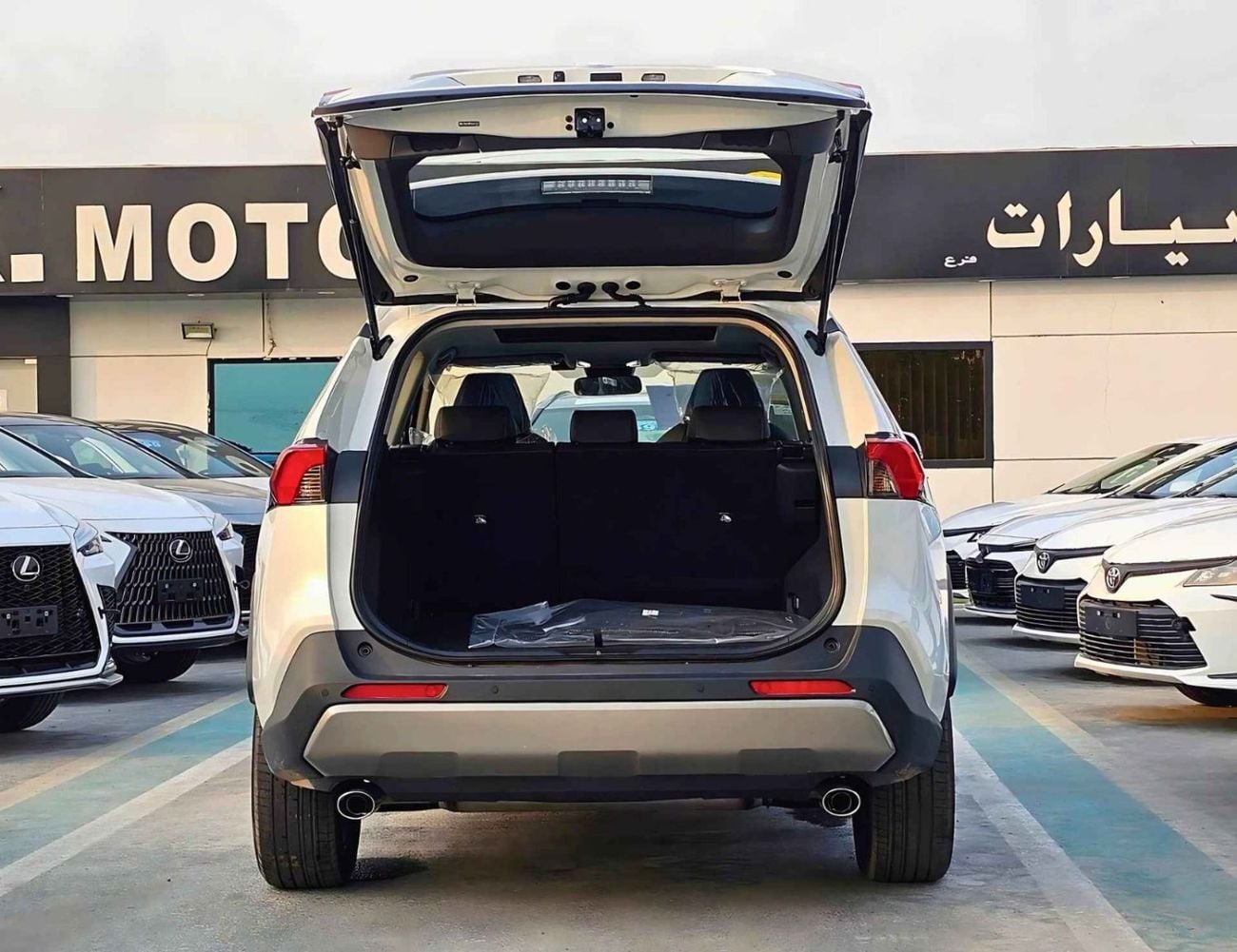 تويوتا راف ٤ HYBRID ELITE PLUS E-CVT/ 2.5L V4 4WD / PANORAMIC ROOF / POWER SEATS (CODE # RHEP4)