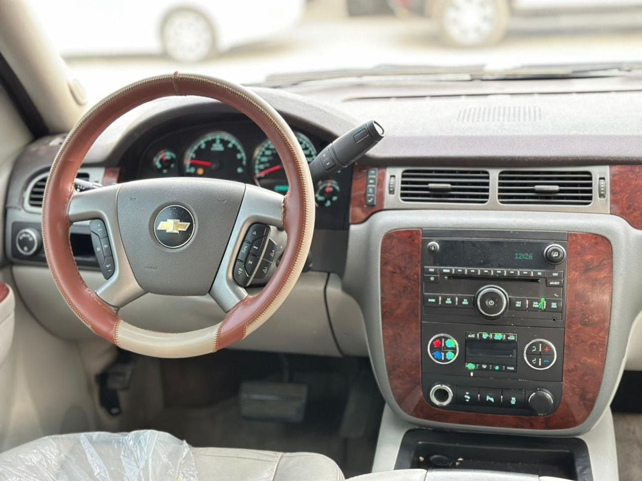 شيفروليه تاهو Z71  LEATHER
