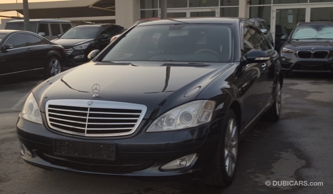 مرسيدس بنز S 350 مرسيدس S350 موديل 2006 ياباني ماشيه 70الف فقط السياره بحاله ممتازه ولا تحتاج اي مصروف