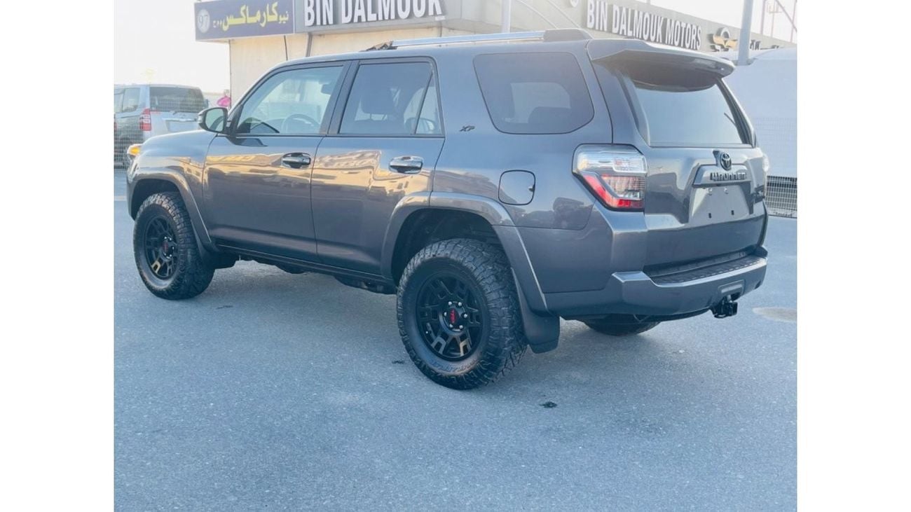 تويوتا Runner4 4x4 push start sunroof