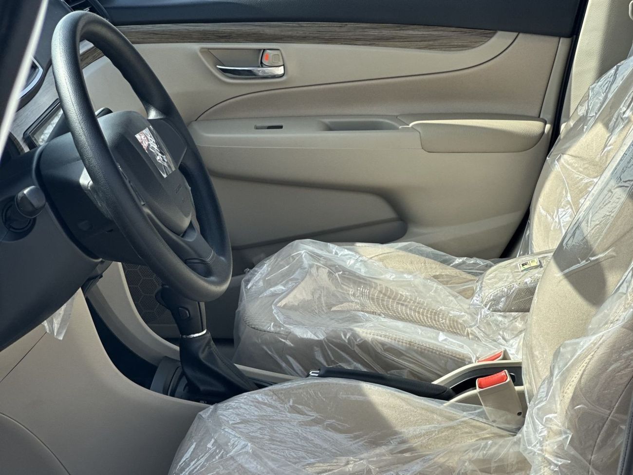 سوزوكي سياز Suzuki Ciaz GLX  2025