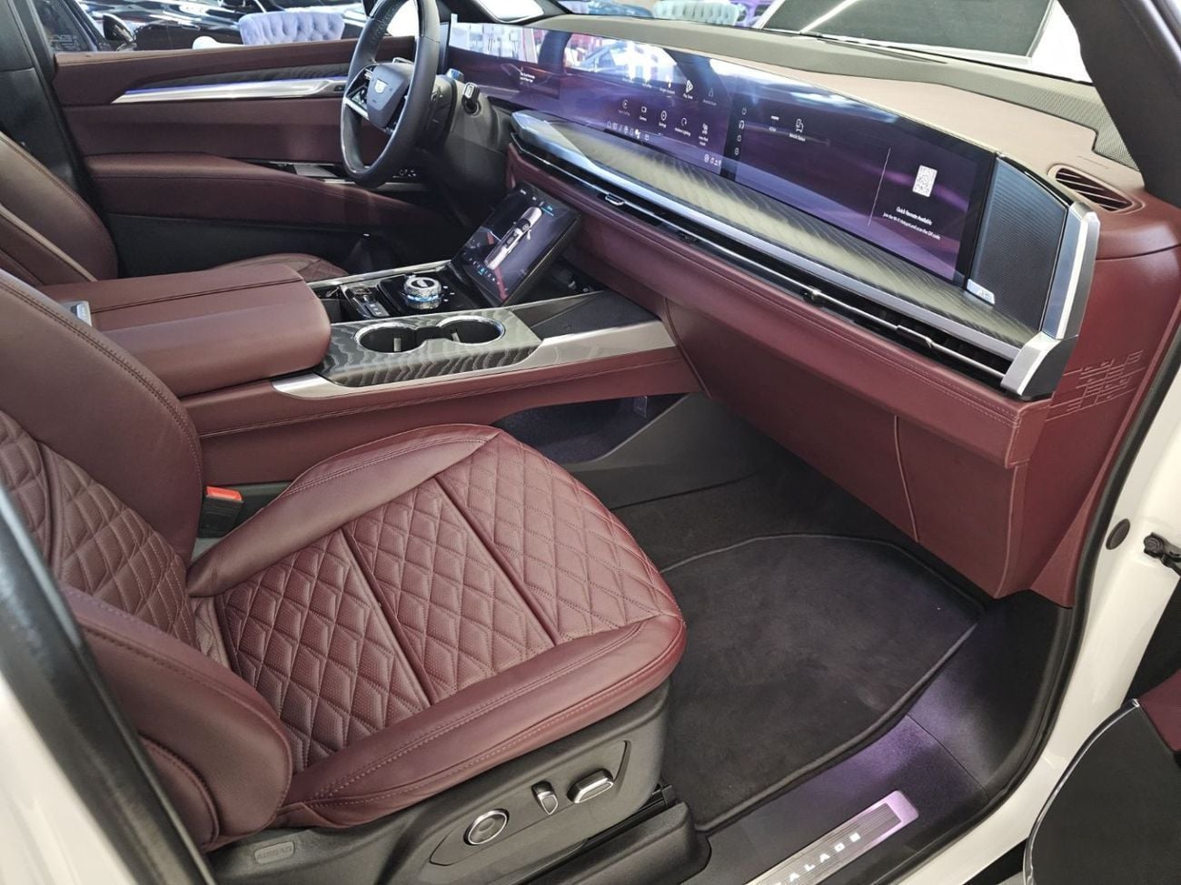 Cadillac Escalade Sport 6.2L 4WD RAMADNA OFFER ++ 550K - 2025 BRAND NEW ESCALADE SPORT - 5 YEARS WARRANTY AND SERVICE