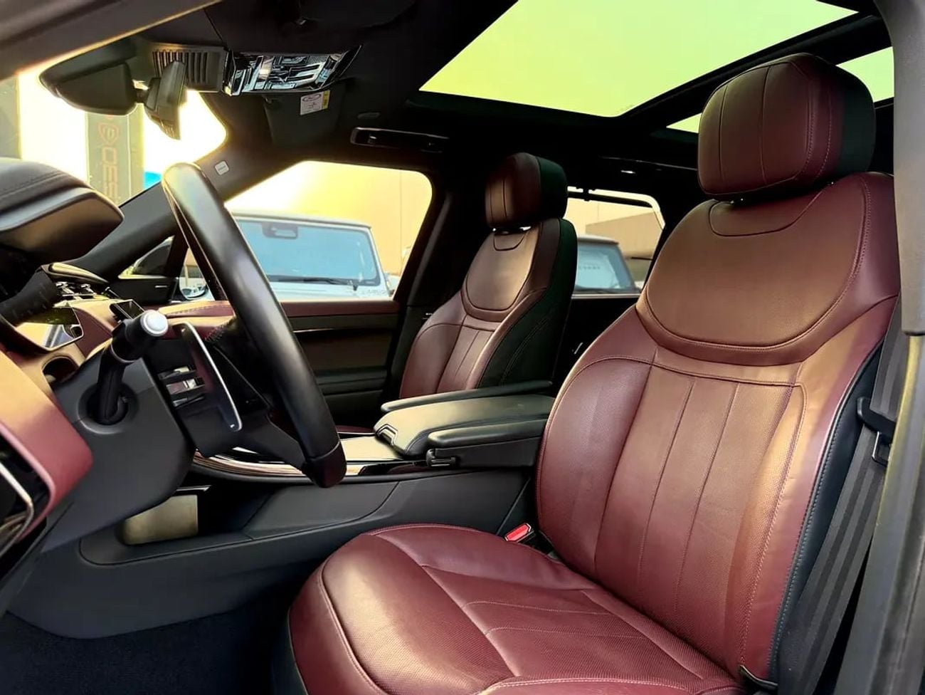 Land Rover Range Rover Sport P400 HSE DYNAMIC GCC