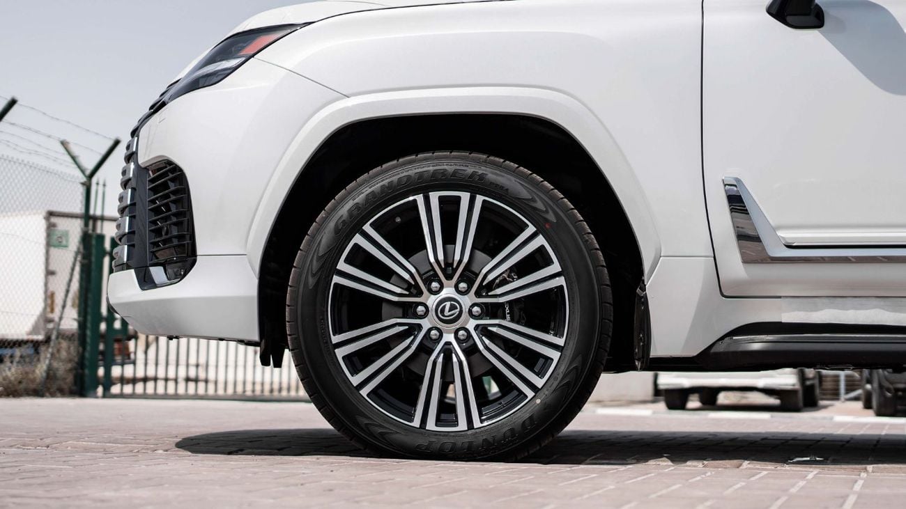 Lexus LX 700h 2025 Lexus LX700h Signature 3.5L AT Hybrid (White) 5 Seats