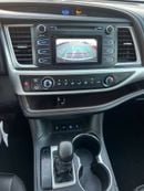 Toyota Highlander LE (NON GCC) 2019 Toyota Highlander 3.5L V6 - AWD 4x4 - Rear Camera - Leather seat 7 -