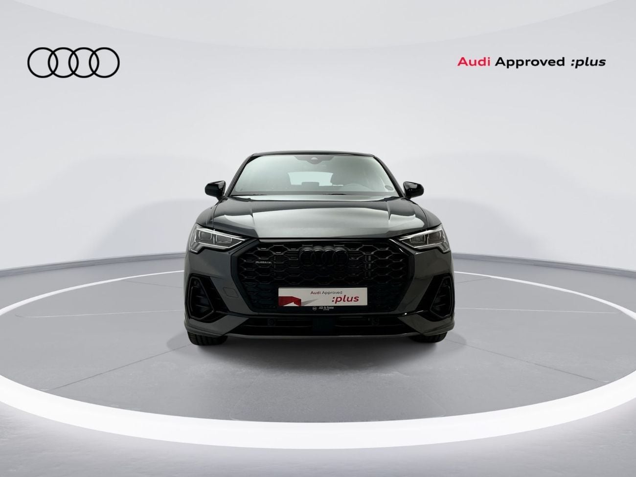 أودي Q3  Q3 Sportback 40 TFSI quat 180hp S line (Ref# 02130)