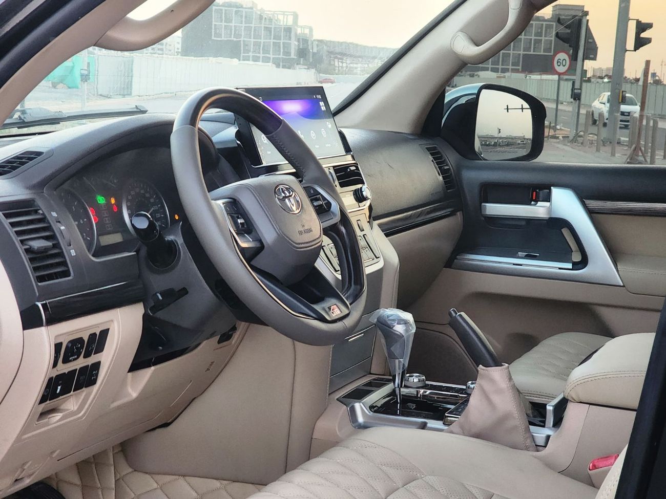 تويوتا لاند كروزر GX.R V8 upgrade 2024